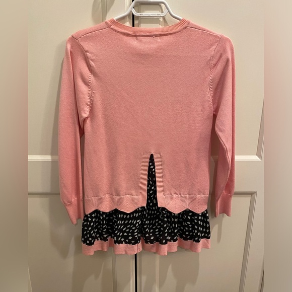 NWT KOREAN PINK SWEATER WITH GAUZY ALONG THE BOTTOM AND THIS AREA OPENS TO BACK - Picture 3 of 6